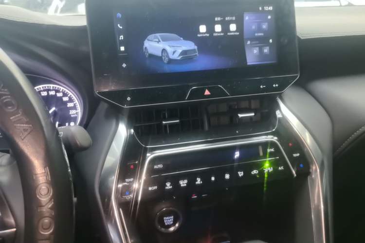 Used Toyota Venza 2023 2.0L CVT Two-Wheel Drive Luxury Edition Audio And AC Panel