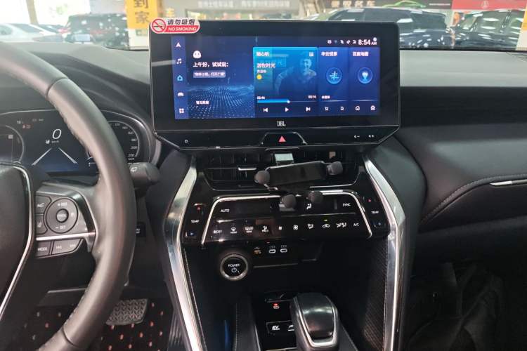 Used Toyota Venza 2023 2.5L Smart Electric Hybrid Dual-Drive Prestige Version Audio And AC Panel