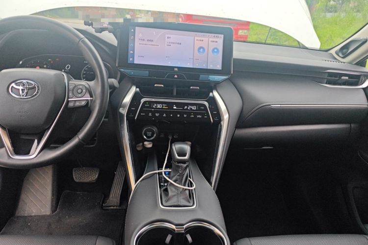 Used Toyota Venza 2023 2.0L CVT Two-Wheel Drive Prestige Version Audio And AC Panel