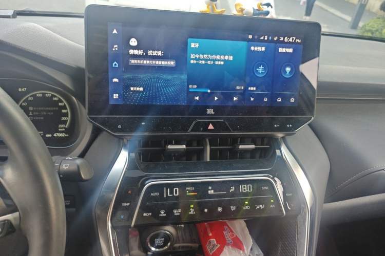 Used Toyota Venza 2023 2.0L CVT Two-Wheel Drive Prestige Version Audio And AC Panel