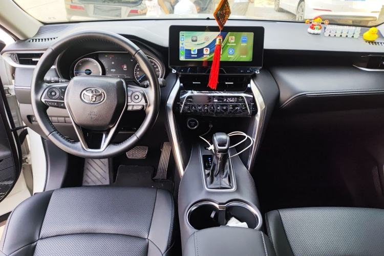 Used Toyota Venza 2023 2.5L Smart Electric Hybrid Dual-Drive Luxury Edition Center Console