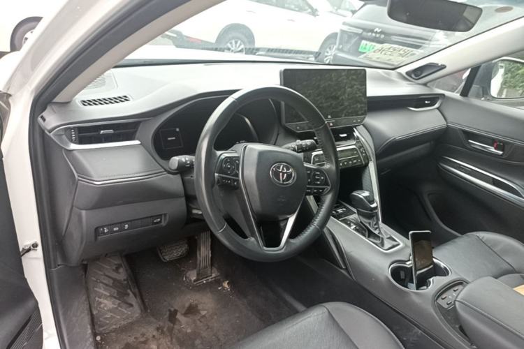 Used Toyota Venza 2023 2.0L CVT Two-Wheel Drive Prestige Version Center Console