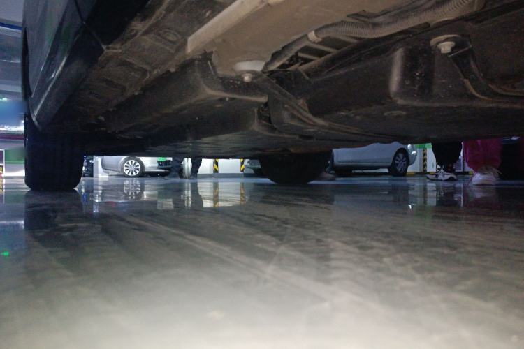 Used Toyota Venza 2023 2.5L Smart Electric Hybrid Dual-Drive Prestige Version Chassis Front Left