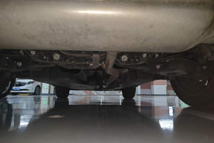 Used Toyota Venza 2023 2.0L CVT Two-Wheel Drive Prestige Version Chassis Rear