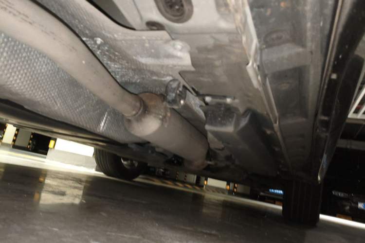 Used Toyota Venza 2023 2.5L Smart Electric Hybrid Dual-Drive Prestige Version Chassis Rear Right