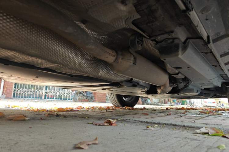 Used Toyota Venza 2023 2.5L Smart Electric Hybrid Dual-Drive Prestige Version Chassis Rear Right