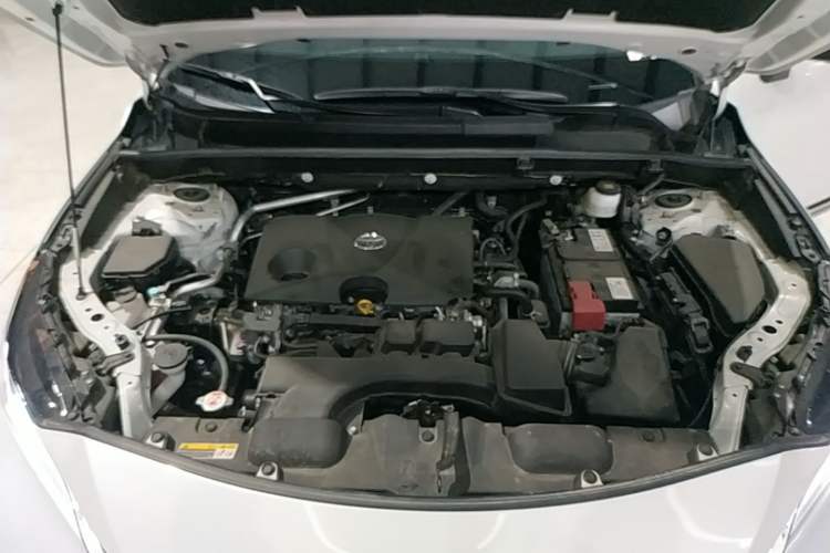 Used Toyota Venza 2023 2.0L CVT Two-Wheel Drive Prestige Version Engine Bay