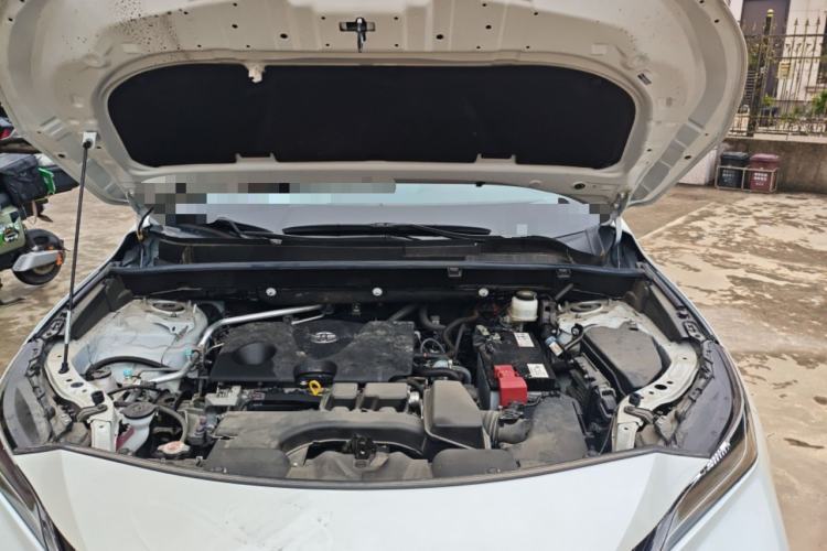 Used Toyota Venza 2023 2.0L CVT Two-Wheel Drive Luxury Edition Engine Bay