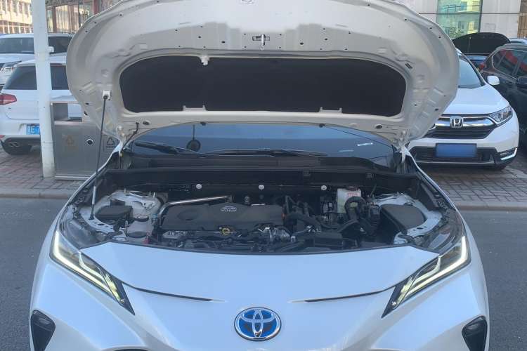 Used Toyota Venza 2023 2.5L Smart Electric Hybrid Dual-Drive Prestige Version Engine Bay