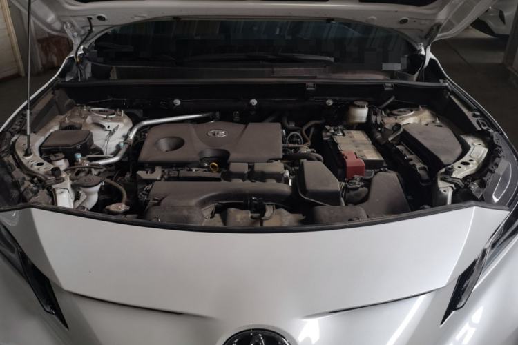 Used Toyota Venza 2023 2.0L CVT Two-Wheel Drive Prestige Version Engine Bay