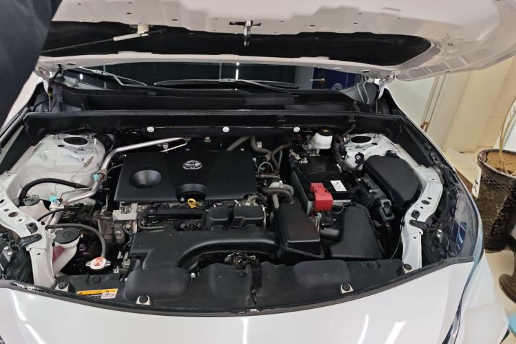 Used Toyota Venza 2023 2.0L CVT Two-Wheel Drive Luxury Edition Engine Bay