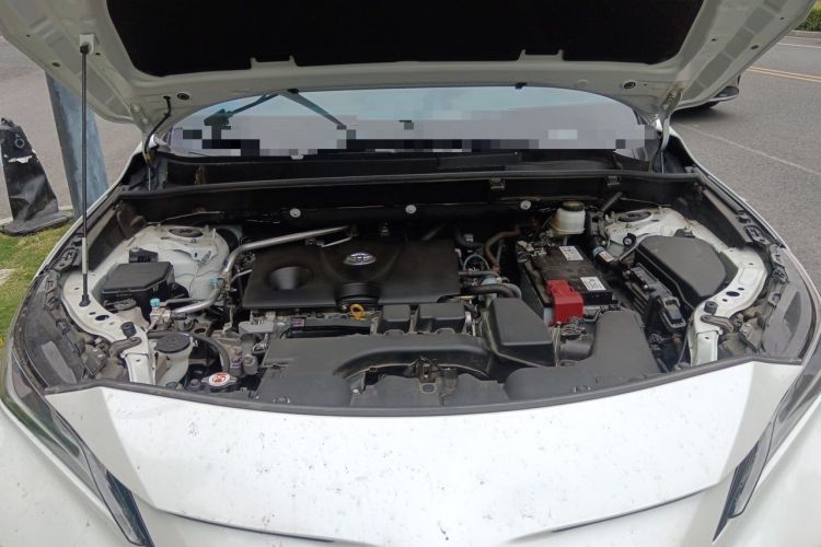 Used Toyota Venza 2023 2.0L CVT Two-Wheel Drive Prestige Version Engine Bay
