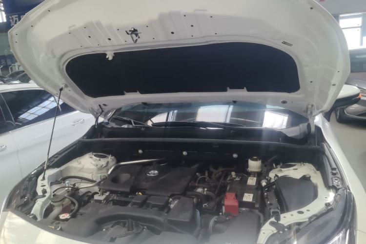 Used Toyota Venza 2023 2.0L CVT Two-Wheel Drive Luxury Edition Engine Bay