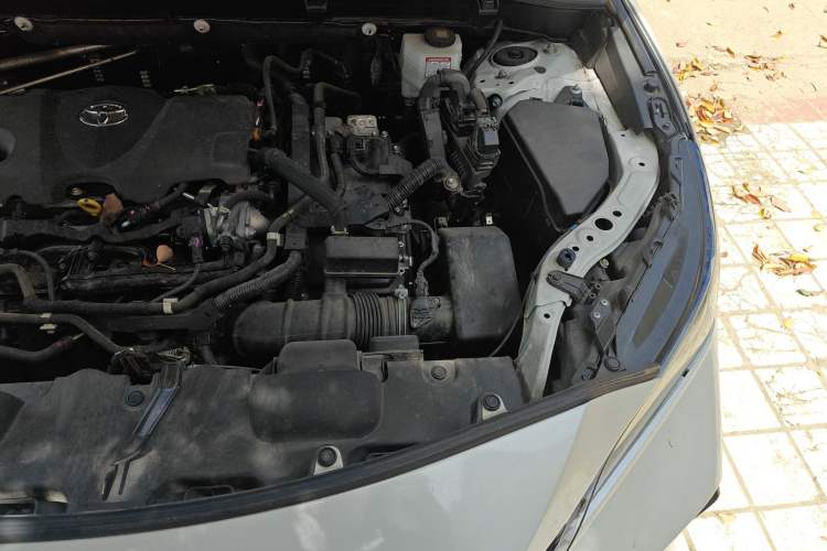 Used Toyota Venza 2023 2.5L Smart Electric Hybrid Dual-Drive Prestige Version Engine Bay Left