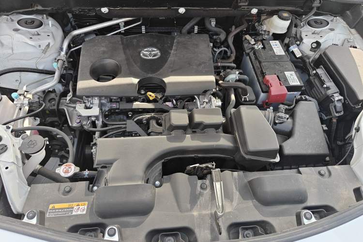 Used Toyota Venza 2023 2.0L CVT Two-Wheel Drive Luxury Edition Engine Bay