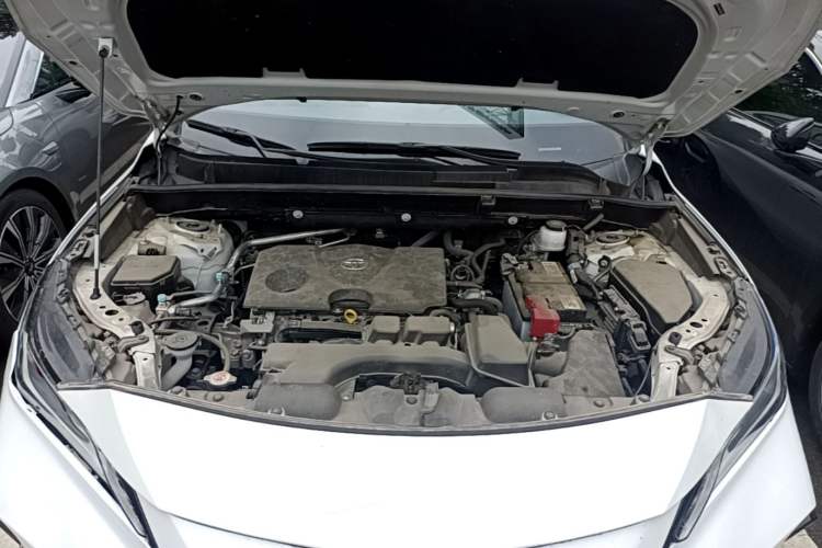 Used Toyota Venza 2023 2.0L CVT Two-Wheel Drive Prestige Version Engine Bay