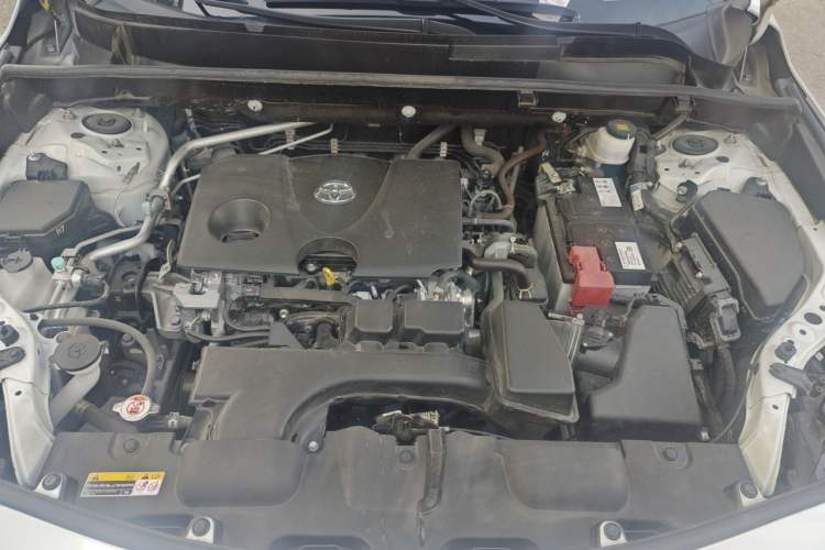 Used Toyota Venza 2023 2.0L CVT Two-Wheel Drive Prestige Version Engine Bay