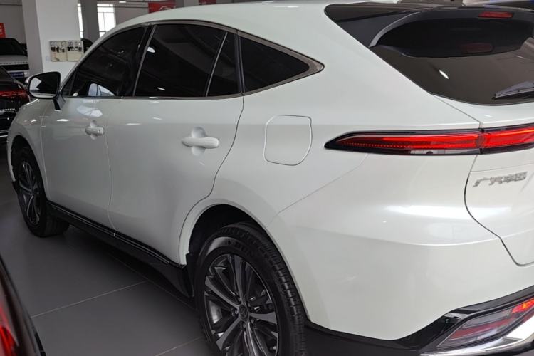 Used Toyota Venza 2023 2.0L CVT Two-Wheel Drive Luxury Edition Exterior 2