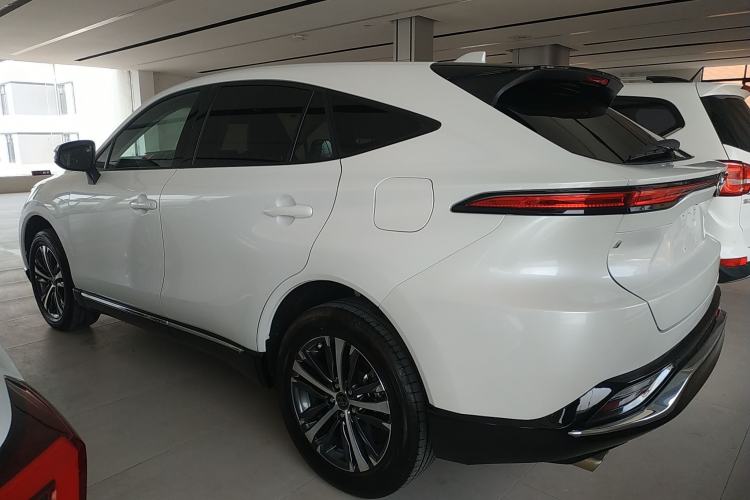 Used Toyota Venza 2023 2.0L CVT Two-Wheel Drive Luxury Edition Exterior 2