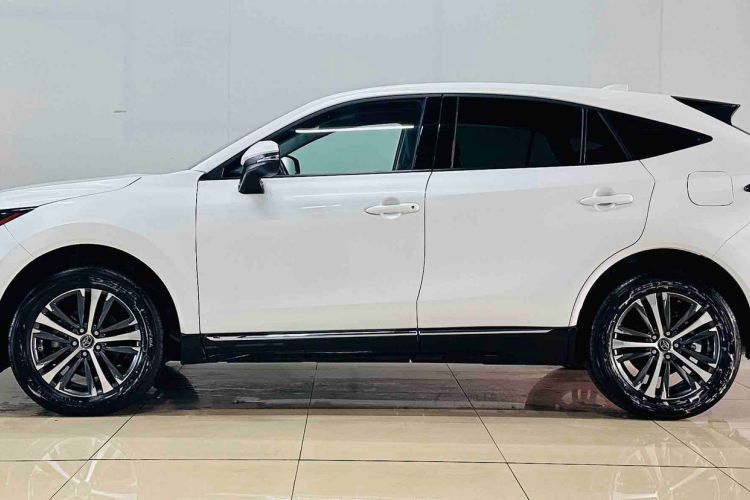 Used Toyota Venza 2023 2.0L CVT Two-Wheel Drive Luxury Edition Exterior 2