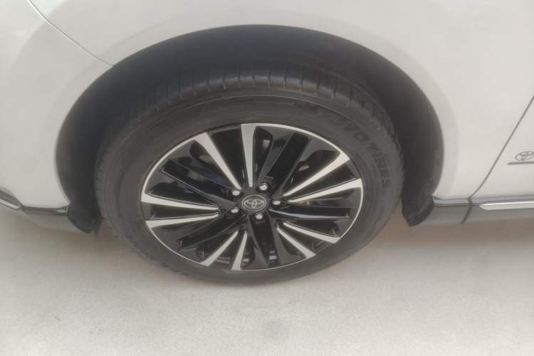 Used Toyota Venza 2023 2.0L CVT Two-Wheel Drive Prestige Version Exterior 2