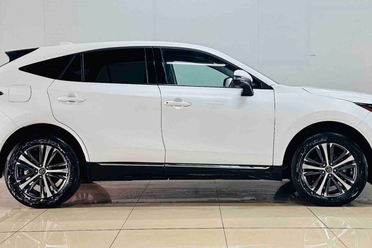 Used Toyota Venza 2023 2.0L CVT Two-Wheel Drive Luxury Edition Exterior 3