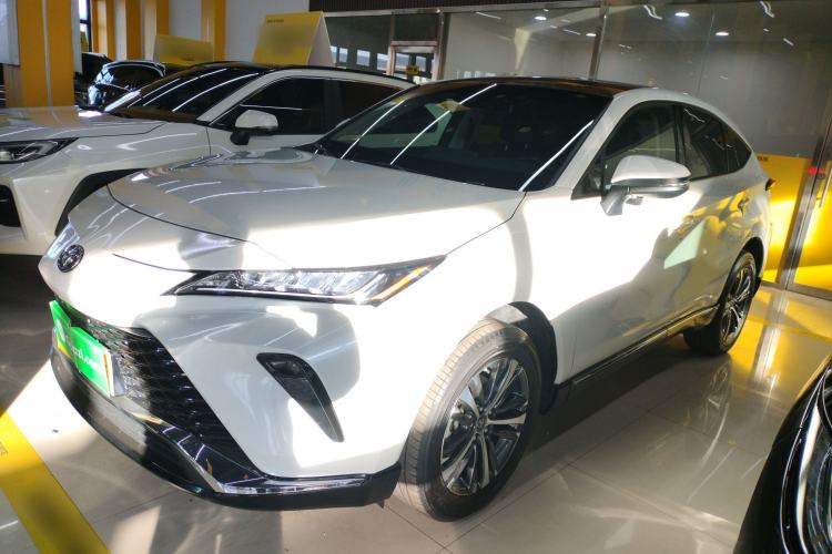 Used Toyota Venza 2023 2.0L CVT Two-Wheel Drive Luxury Edition Exterior 3