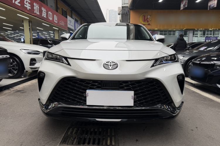 Used Toyota Venza 2023 2.0L CVT Two-Wheel Drive Luxury Edition Exterior 4