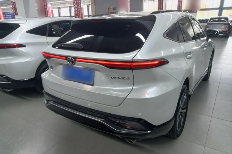 Used Toyota Venza 2023 2.0L CVT Two-Wheel Drive Luxury Edition Exterior 5