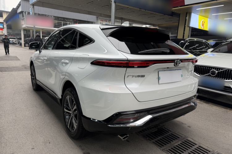 Used Toyota Venza 2023 2.0L CVT Two-Wheel Drive Luxury Edition Exterior 5