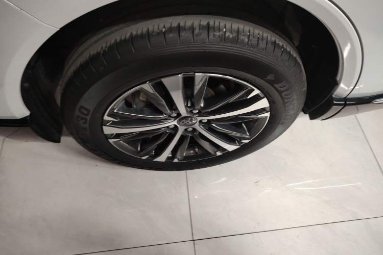 Used Toyota Venza 2023 2.0L CVT Two-Wheel Drive Luxury Edition Exterior 8