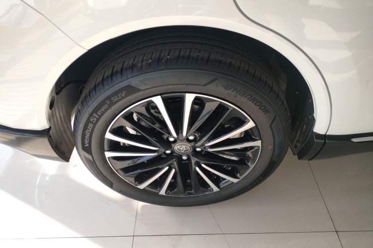 Used Toyota Venza 2023 2.0L CVT Two-Wheel Drive Prestige Version Exterior 8