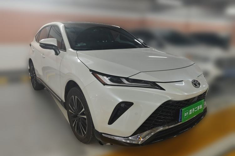 Used Toyota Venza 2023 2.0L CVT Two-Wheel Drive Prestige Version Front Right 45 Deg
