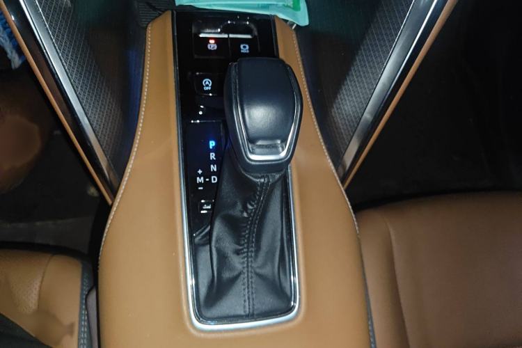 Used Toyota Venza 2023 2.0L CVT Two-Wheel Drive Prestige Version Gear Lever