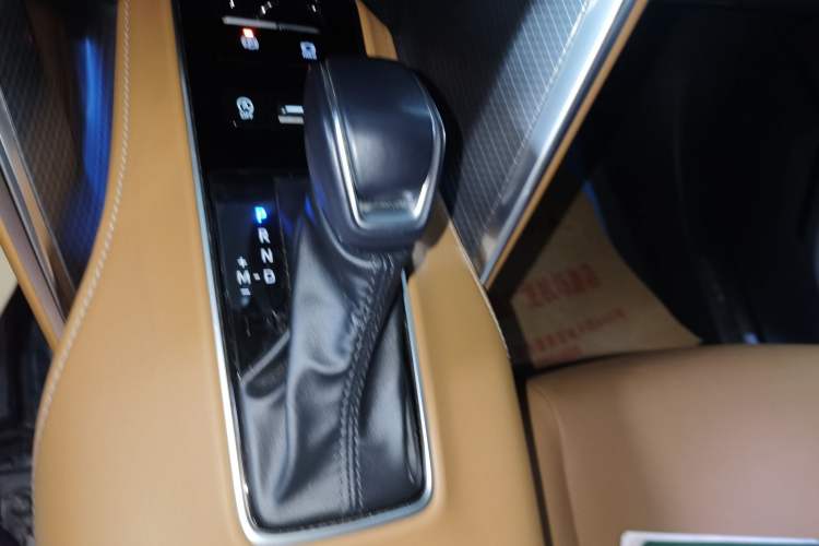 Used Toyota Venza 2023 2.0L CVT Two-Wheel Drive Prestige Version Gear Lever