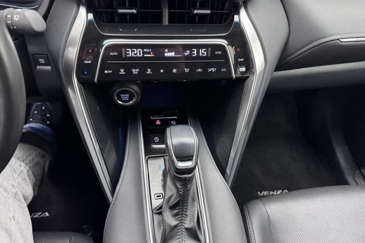 Used Toyota Venza 2023 2.0L CVT Two-Wheel Drive Prestige Version Gear Lever