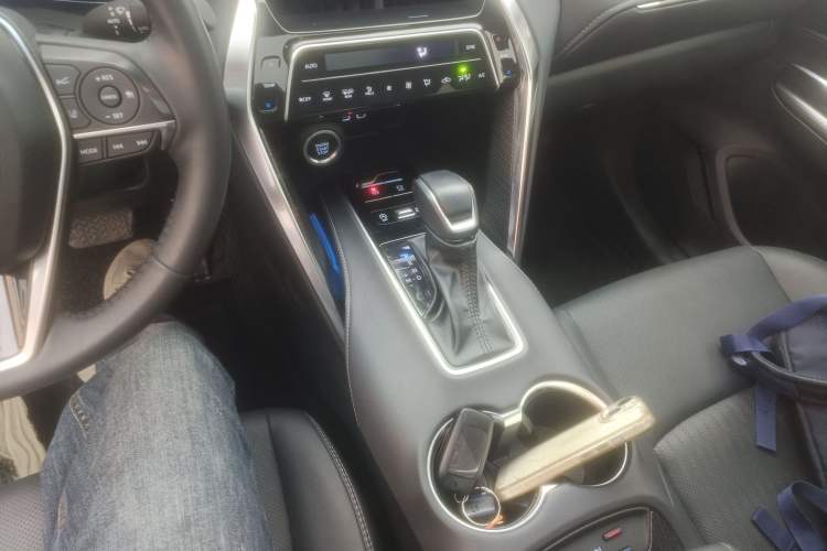 Used Toyota Venza 2023 2.0L CVT Two-Wheel Drive Prestige Version Gear Lever