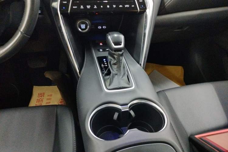 Used Toyota Venza 2023 2.0L CVT Two-Wheel Drive Luxury Edition Gear Lever