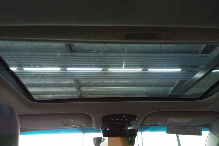 Used Toyota Venza 2023 2.0L CVT Two-Wheel Drive Prestige Version Headliner