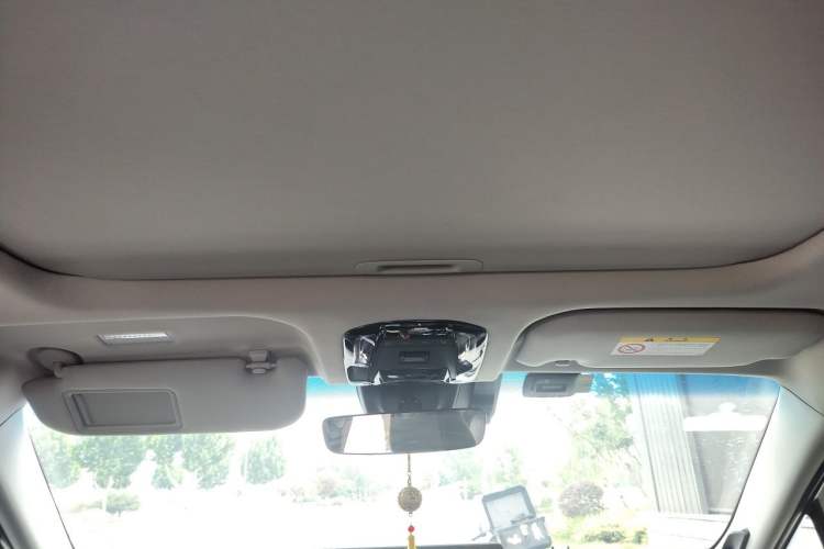 Used Toyota Venza 2023 2.0L CVT Two-Wheel Drive Prestige Version Headliner