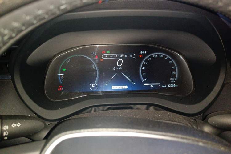 Used Toyota Venza 2023 2.5L Smart Electric Hybrid Dual-Drive Prestige Version Instrument Cluster