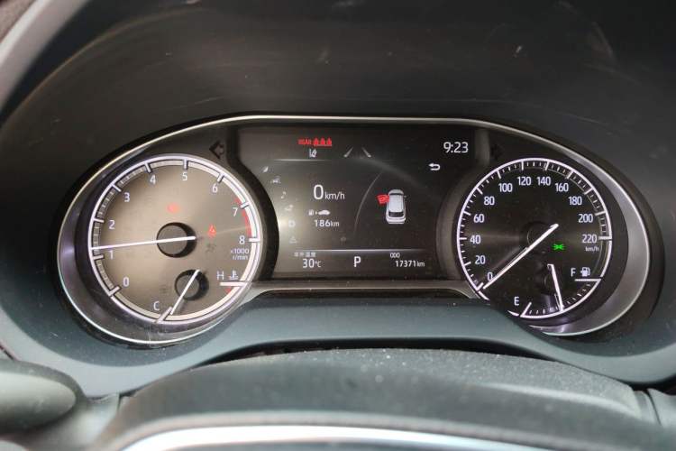 Used Toyota Venza 2023 2.0L CVT Two-Wheel Drive Luxury Edition Instrument Cluster