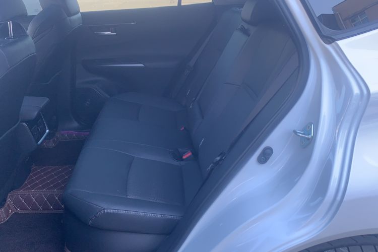 Used Toyota Venza 2023 2.5L Smart Electric Hybrid Dual-Drive Prestige Version Interior 1
