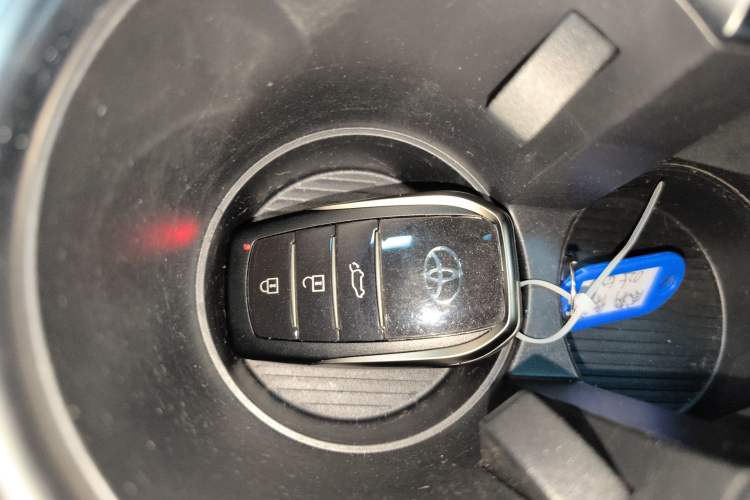 Used Toyota Venza 2023 2.0L CVT Two-Wheel Drive Prestige Version Interior 1
