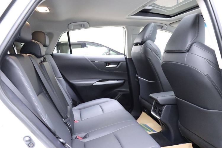 Used Toyota Venza 2023 2.0L CVT Two-Wheel Drive Luxury Edition Interior 13