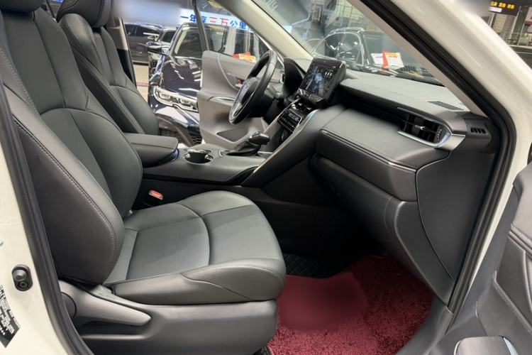 Used Toyota Venza 2023 2.0L CVT Two-Wheel Drive Luxury Edition Interior 15