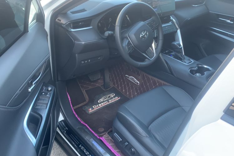 Used Toyota Venza 2023 2.5L Smart Electric Hybrid Dual-Drive Prestige Version Interior 2