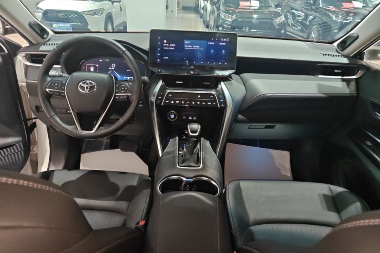 Used Toyota Venza 2023 2.0L CVT Two-Wheel Drive Prestige Version Interior 2