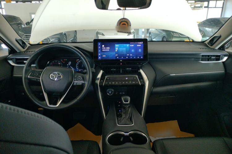 Used Toyota Venza 2023 2.0L CVT Two-Wheel Drive Prestige Version Interior 2