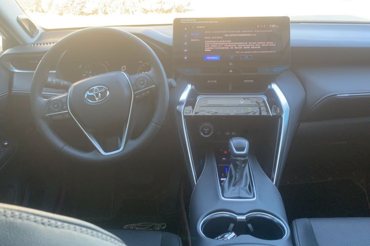 Used Toyota Venza 2023 2.5L Smart Electric Hybrid Dual-Drive Prestige Version Interior 3